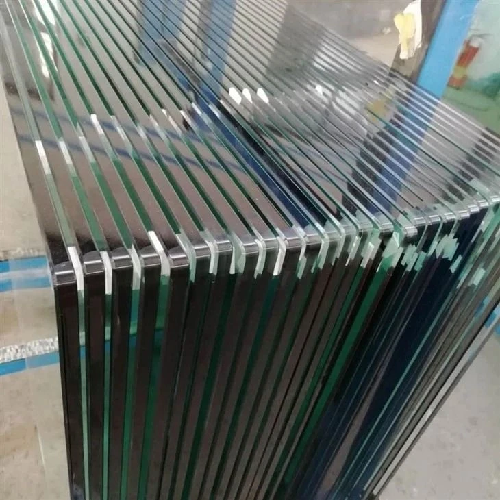 railing-glass8846b7f2-88d0-4d90-a6da-ff0b674576db(001)