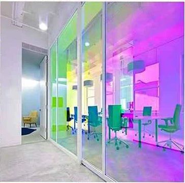 Vetro architettonico dicroico